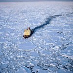 В Финском заливе работает 14 ледоколов