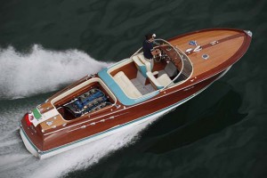 Riva-Aquarama-Lamborghini-Speedboat-2